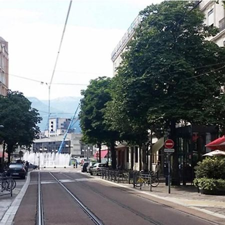 Joli 2 Pieces En Centre Ville , Gare A 50 Metres Grenoble Bagian luar foto